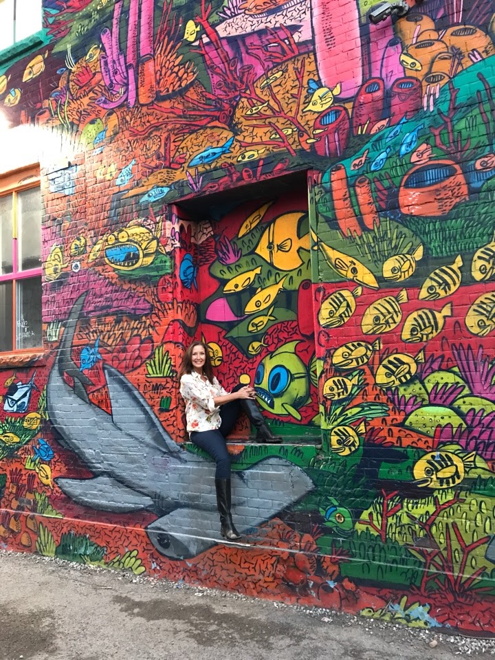 leslie-grafitti