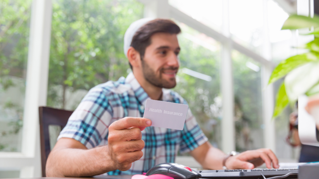 man choosing the Kaiser Permanente Colorado health plan for himself